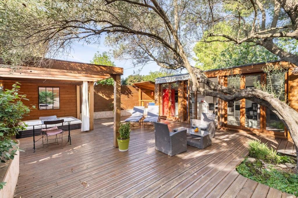 Appartement Studio Jacuzzi Prive A 8 Min A Pied De La Plage à La Ciotat Extérieur photo