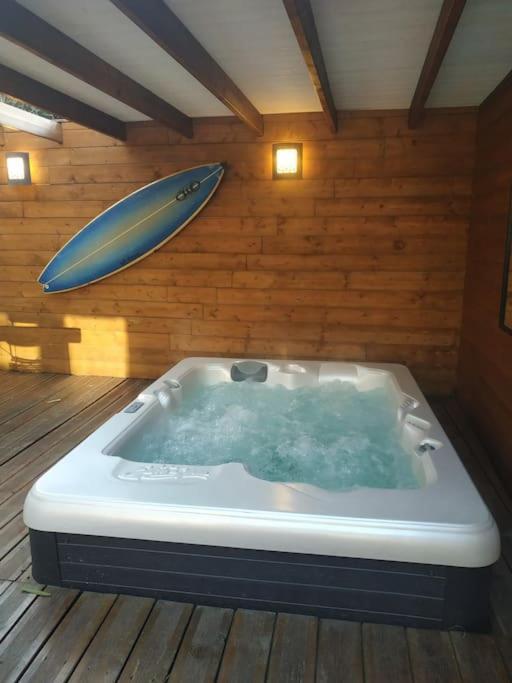 Appartement Studio Jacuzzi Prive A 8 Min A Pied De La Plage à La Ciotat Extérieur photo
